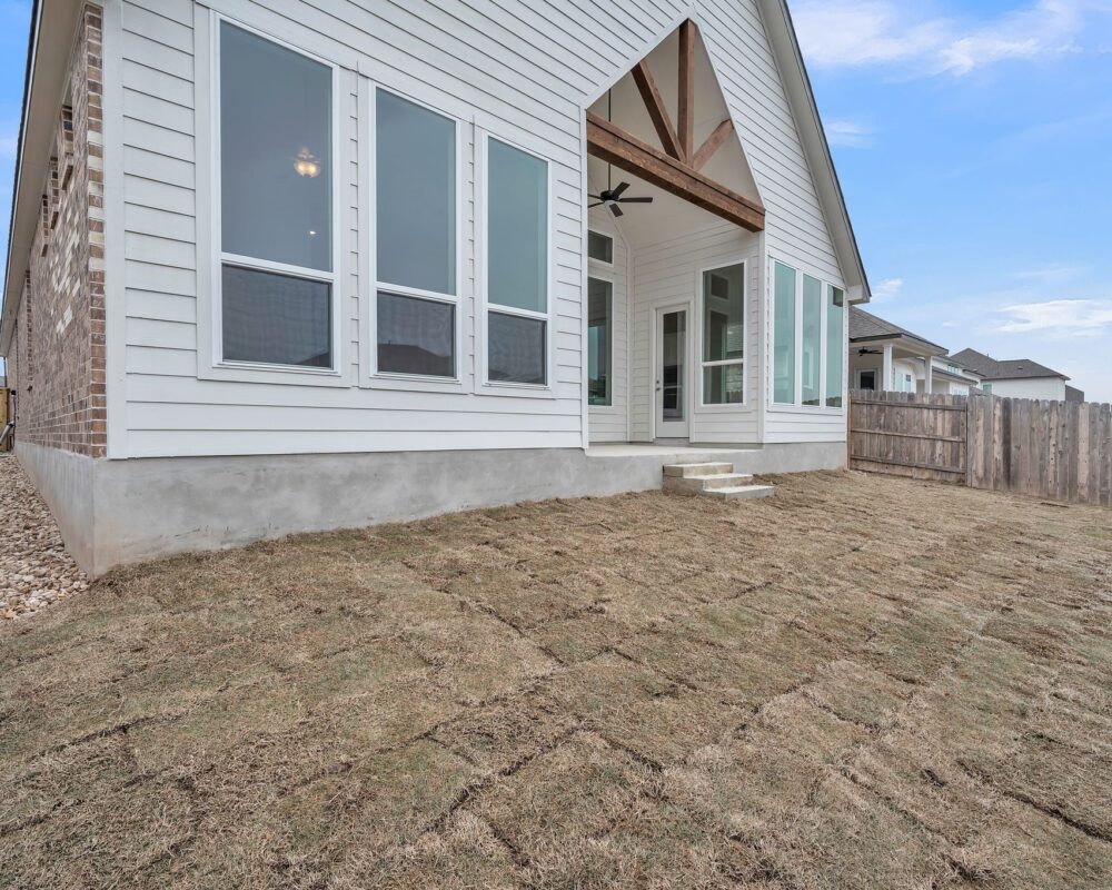 325_Crescent_Heights_Dr_Georgetown_TX_78628_USA-Exterior-DSC_6291