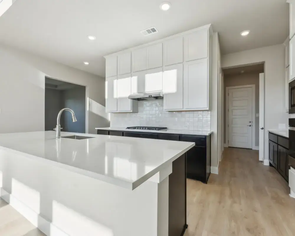 9832_Palermo_Ln_Heath_TX_75126_USA-Kitchen-ABC06573