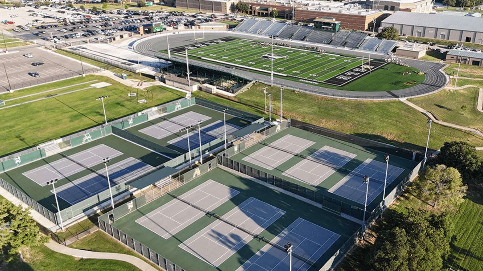 Cotton Creek Estate courts